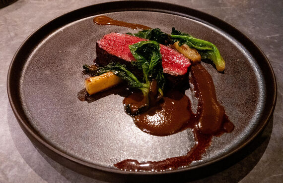 上質なジビエをご用意しております | L'asymétrie